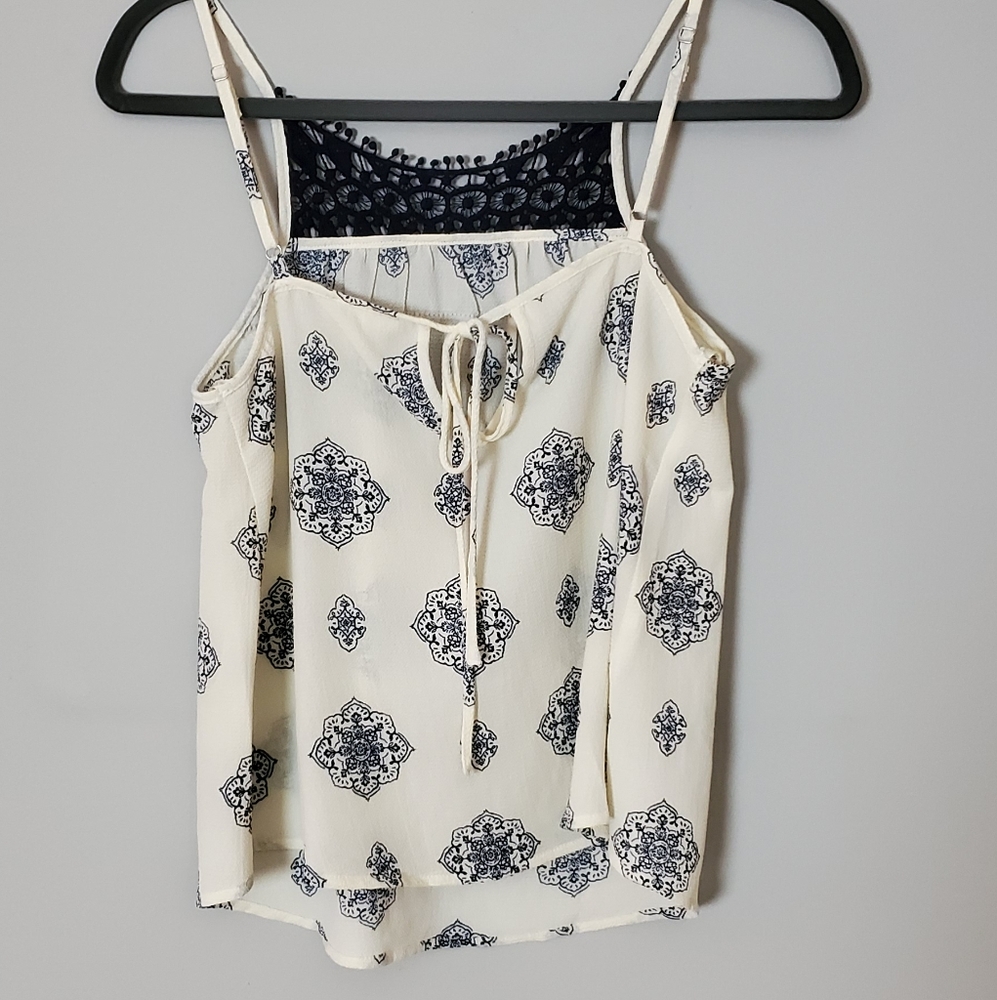 E M Spaghetti Strap Top - Picture 3 of 4